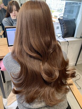 アイヴィ 表参道(IVY) レイヤーカット　レイヤー　縮毛矯正　酸性ストレート　髪質改善