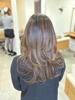 リングバイモアムー(Ring by Moremuu) チョコレートブラウン レイヤーカット