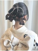 大人可愛いを纏うガーリー和装ヘアアレンジ