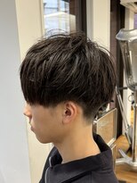 ザデイトウキョウ 表参道 青山(THE DAY TOKYO) MEN’S/サーフカール/刈り上げセンターパート/表参道駅/青山