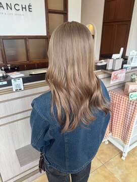 ブランシェ神領店 ベージュカラー