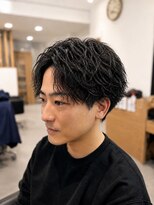 マジック(magic) 大人色気センターパートシャドウパーマ