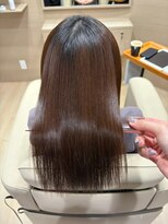 ランプ 泉中央(Lamp)&nbsp;広がり・うねり解消の美髪矯正