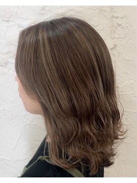 ラスティー(LUSTY) 「静岡袋井LUSTY」グレージュハイライト