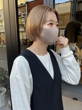ヘアー アイス ルーチェ(HAIR ICI LUCE) ベージュカラー くすみベージュ ハイトーンカラー 担当中西