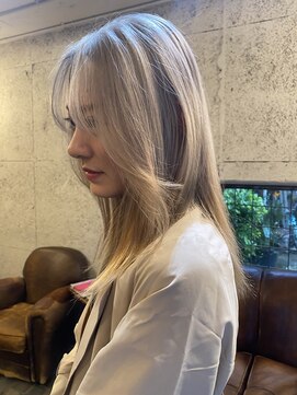 ラピスキーズ 下栗店(LAPIS KEYS) ホワイトブロンド