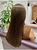 オリーヴベージュ