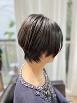 大人可愛いナチュラルショートボブ地毛風カラー白髪ぼかし代官山