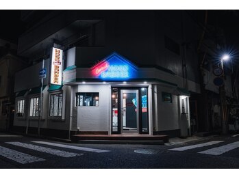 HOOD BARBER CENTRAL【フッドバーバーセントラル】