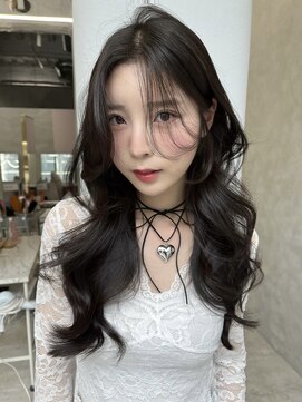 ユニ 原宿(uni) 韓国ヘアヨシンモリレイヤーカット透明感グレージュ