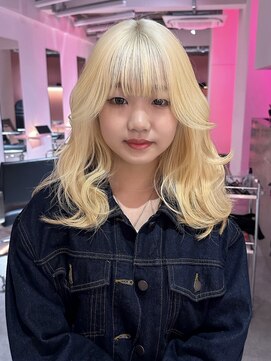 ダズリングディア(Dazzling Deer) ブロンド/抜きっぱなしブロンド/似合わせカット