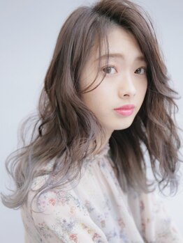 ローカル 築地(Local)の写真/【好立地★築地駅徒歩20秒!】22時まで営業◆トレンドの外国人風カラーで透明感のある旬顔へ!