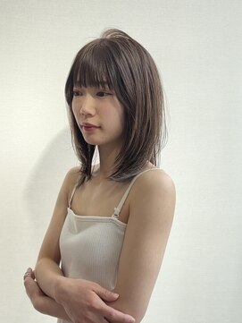 ル シェリア ケイ(Le cherien K) ミディアムレイヤー/透け感ベージュ