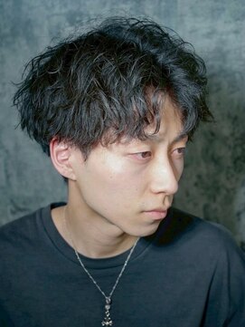 プレミアムバーバー 新宿店(PREMIUM BARBER produce by HIRO GINZA) ツイストスパイラル/アップバング/ツーブロック〈理容室〉