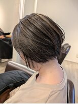 アンプリュス リアン(1+ Unplus lien)&nbsp;白髪活かしハイライト×グレージュカラー×大人ショート/亀戸