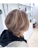 グレイス グレイ(grace gray)&nbsp;ふんわり毛流れのベージュショート