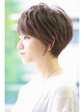 レンジシキチジョウジ (RENJISHI KICHIJOJI) コンパクトでシルエットのキレイなショート