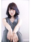黒髪でも柔らかエアリー質感★ミディアムボブ