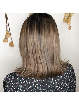 ウル(Ulu) カーキ×バレイヤージュ