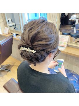 ワット 新宿店 【W-ワット-新宿店 担当satomi】ゆるふわアップスタイル/結婚式