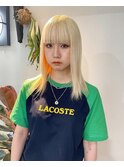 抜きっぱなしブロンド×ぱつっとバング