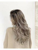 カルラ(Karra)&nbsp;アッシュブラウンハイライト