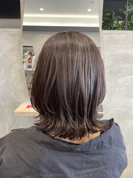 フレーム スクエア ミディアムヘア