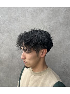 プラスイズム(PLUSISM) 色気ツイストスパイラルパーマ