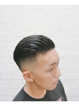 ダンブライズバーバー(DAN BRISE) バックスタイル