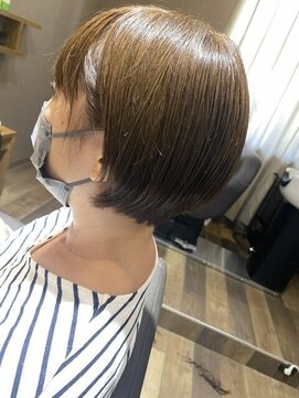 シー 浜松大平台店(She) ショートボブ カラー 30代、40代、50代