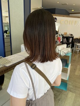 コワファースト 大分(COIFF1RST) ぱつっとロブ/切りっぱなしロブ