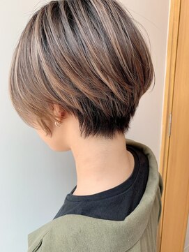 ハブ(hub) コントラストハイライト【hub(hair)天神今泉】