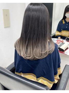 アライブ キチジョウジ(ALIVE Kichijoji) シルバーベージュグラデーションカラー