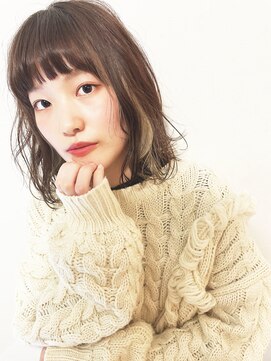 アンスール(Un Seul) ワイドバングとインナーカラーの外ハネボブ