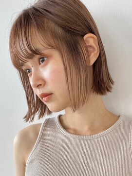 ノイカーム(noi Calm) 顔周りレイヤーカットグレージュカラーくびれボブショートカット