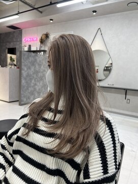 クリーム(CREAM) グレージュ/レイヤーカット