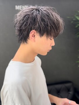 ブレイズ(BLAZE) やりすぎないハイライトメッシュツイストスパイラルパーマ