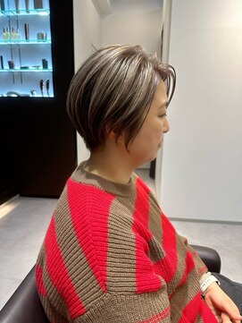 ネイロ 北千住(NeiRo) 小顔ショートボブハイライトカラー大人ショートカット白髪ぼかし