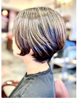 サーティエイト(38) ハイライト丸みグラデ小顔丸みショート/ショート/ハイライト/