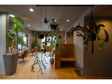 ハーフ(HALF)の雰囲気（お客様自身でお仕上げの出来るセルフブロースペース完備☆）