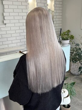 ダイアモンドリリー(Diamond Lily) ホワイトグレージュ