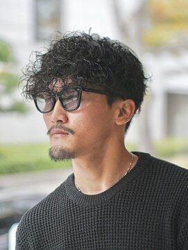 メリケンバーバーショップ コウベ(MERICAN BARBERSHOP KOBE) メンズカット波巻きダウンバングパーマ