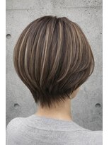 ゴットイズム(GOTTO ISM)&nbsp;大人女子おすすめ！スッキリショート×コントラストハイライト