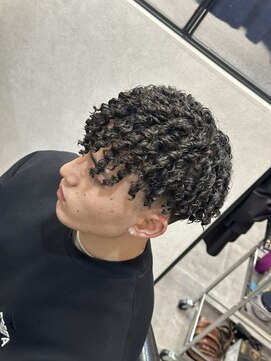 カイ(X) フィンガーコイル/特殊パーマ