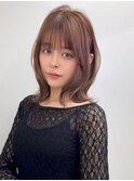 ミディアムボブレイヤーフェイスレイヤーハッシュカット大人ボブ