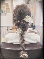 メルア(Merua)&nbsp;ロング編みおろしヘアセット