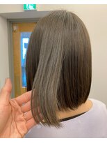 リリアーナ(LILIANA)&nbsp;【LILIANA】切りっぱなしBobとgreige♪