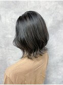 ダークグレージュ×外ハネボブ