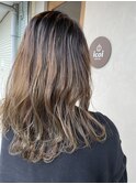 ロング×シャドールーツ×ゆる巻き