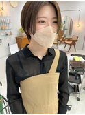 オリーブベージュのハンサムショート